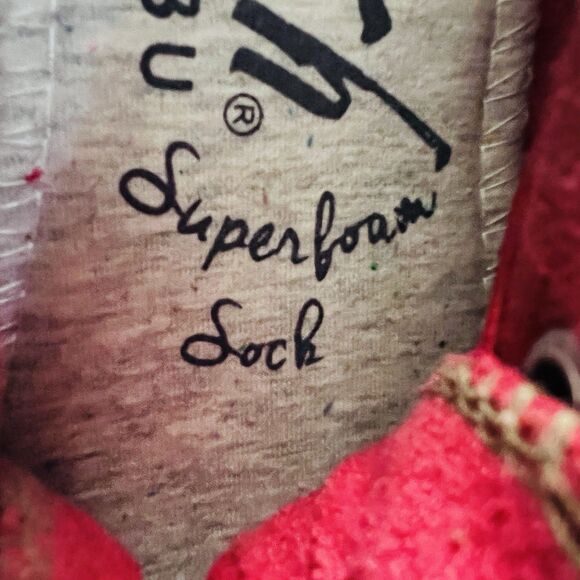 Blowfish Malibu Red Canvas Fruit Sneakers Slip on Boho Comfort - Womens Size 8 - Picture 8 of 8